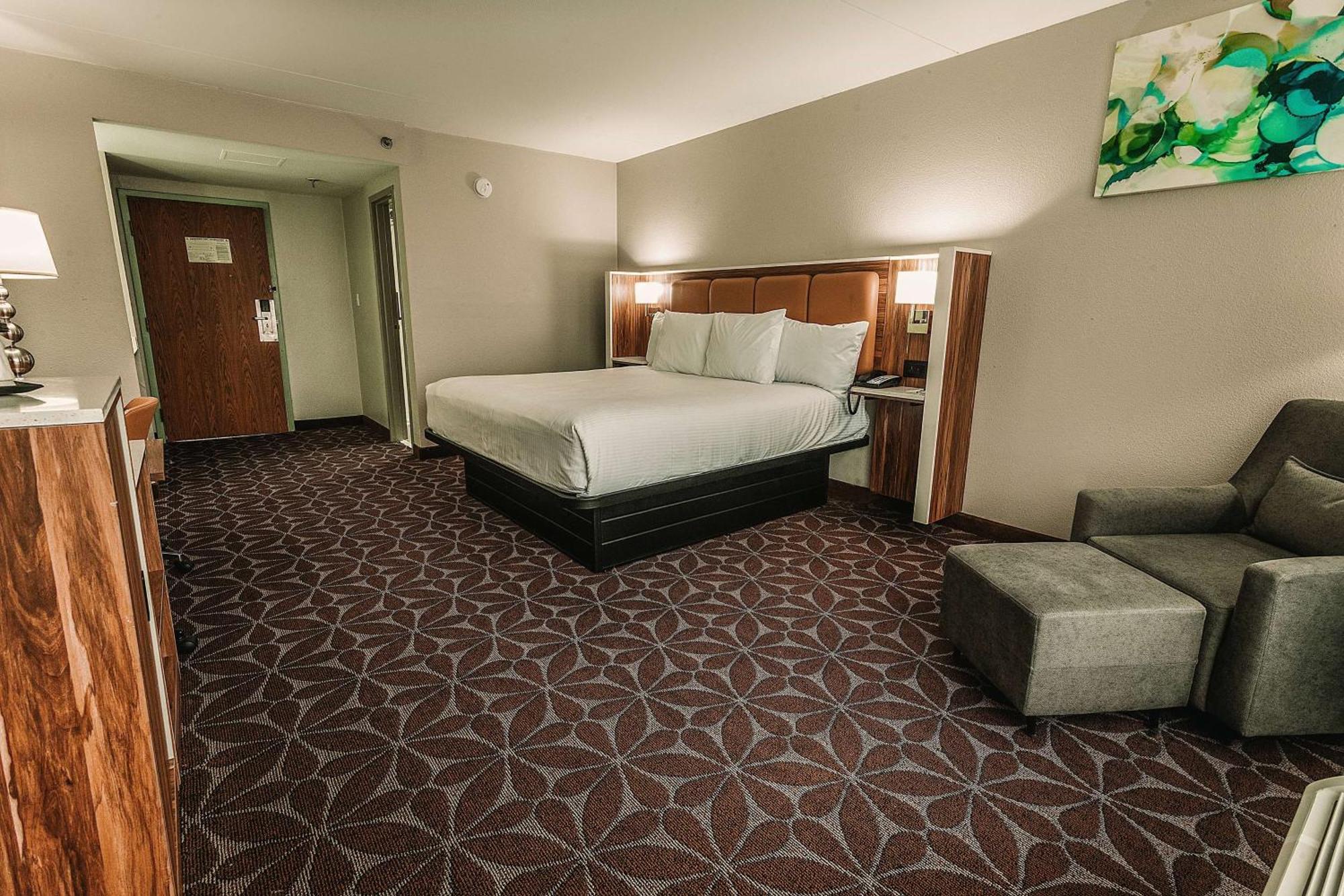 Wyndham Garden Williamsburg Busch Gardens Area Hotel Exterior photo